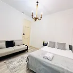 Hostel High Standard Lisbon, Super For Tourists
