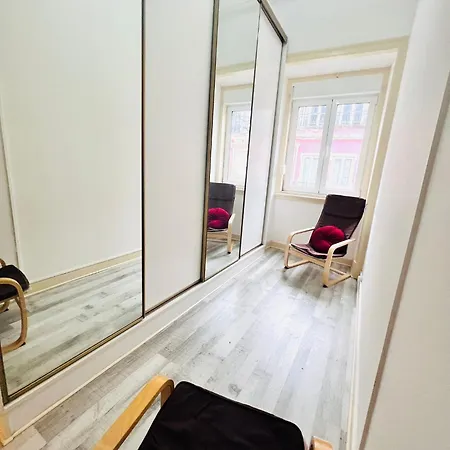 Hostal High Standard Lisbon, Super For Tourists *